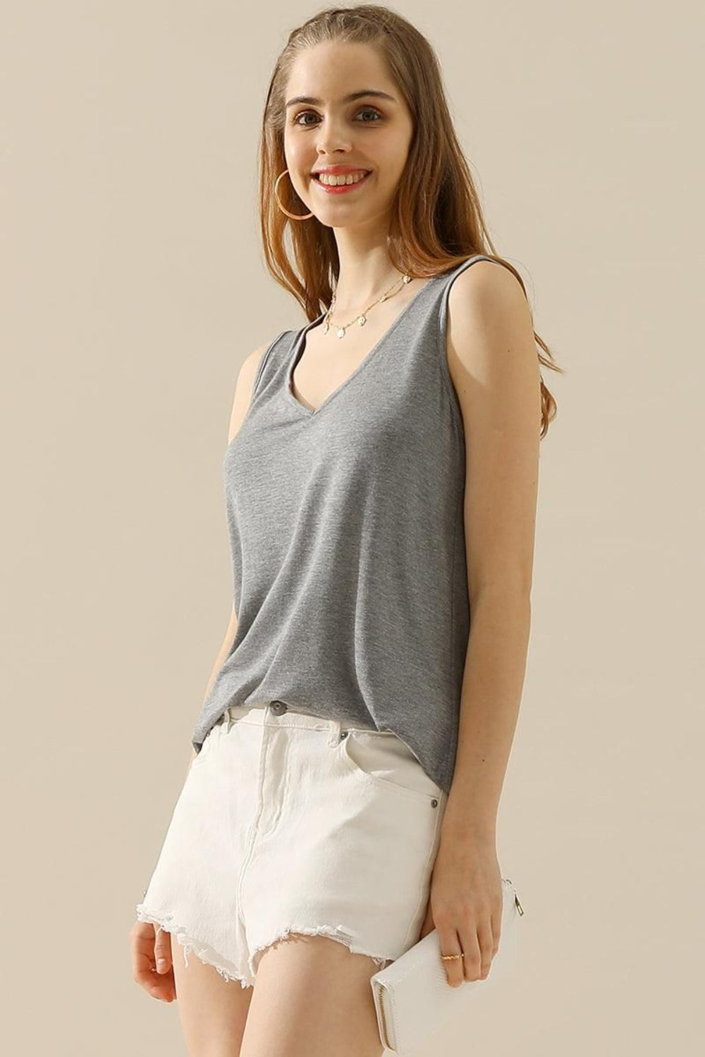 Ninexis Full Size V-Neck Curved Hem Tank